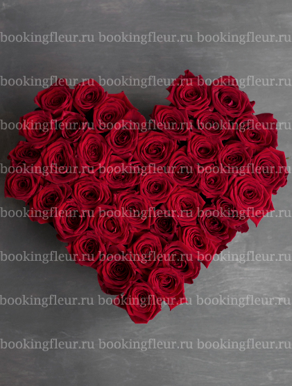 Букет-сердце из красных роз "Страсть"